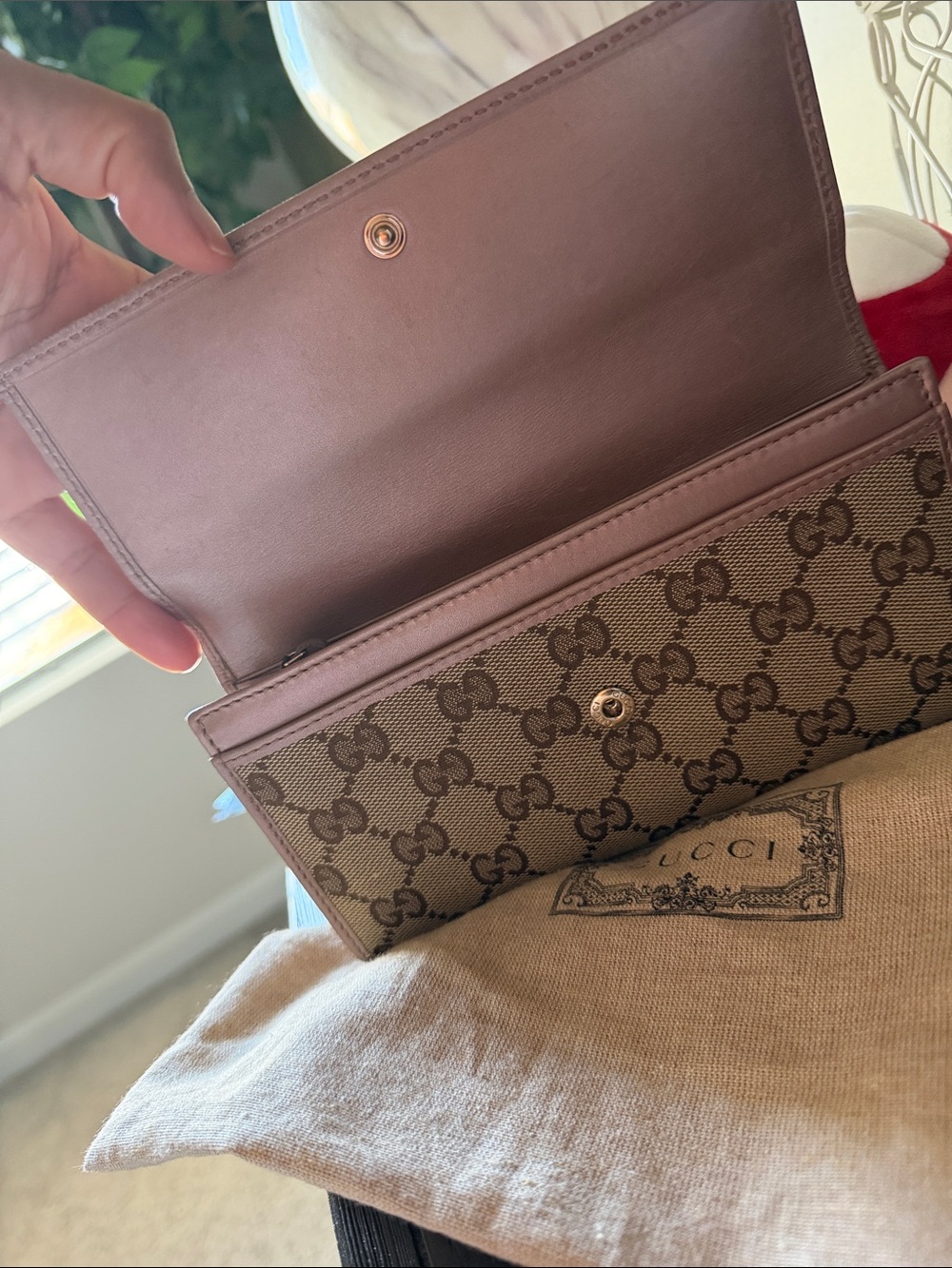 Gucci Brown Monogram Continental Wallet with Heart Logo - Picture 2 of 6
